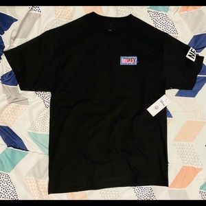 Mickey/Disney large Men’s Neff shirt